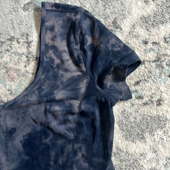 Lululemon Align Tee in Diamond Dye - Picture 3 of 9